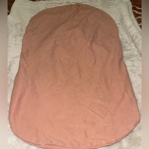 Snuggle Me Organic Infant Lounge Cover in shade gumdrop